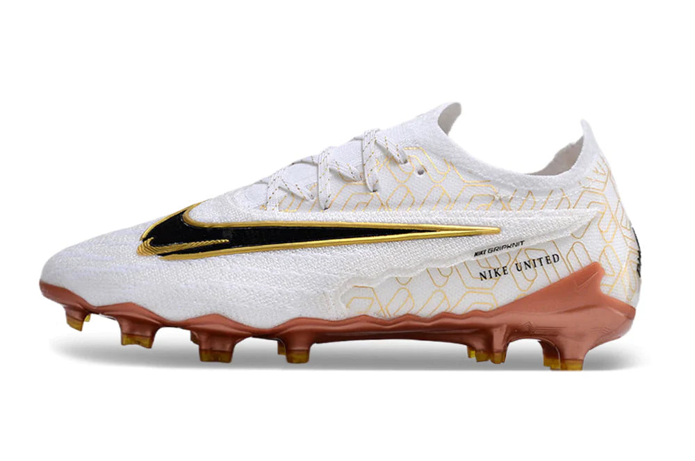 Chuteira Campo Nike Phantom Gx Elite Fg Branca e Dourada United Golden Pack