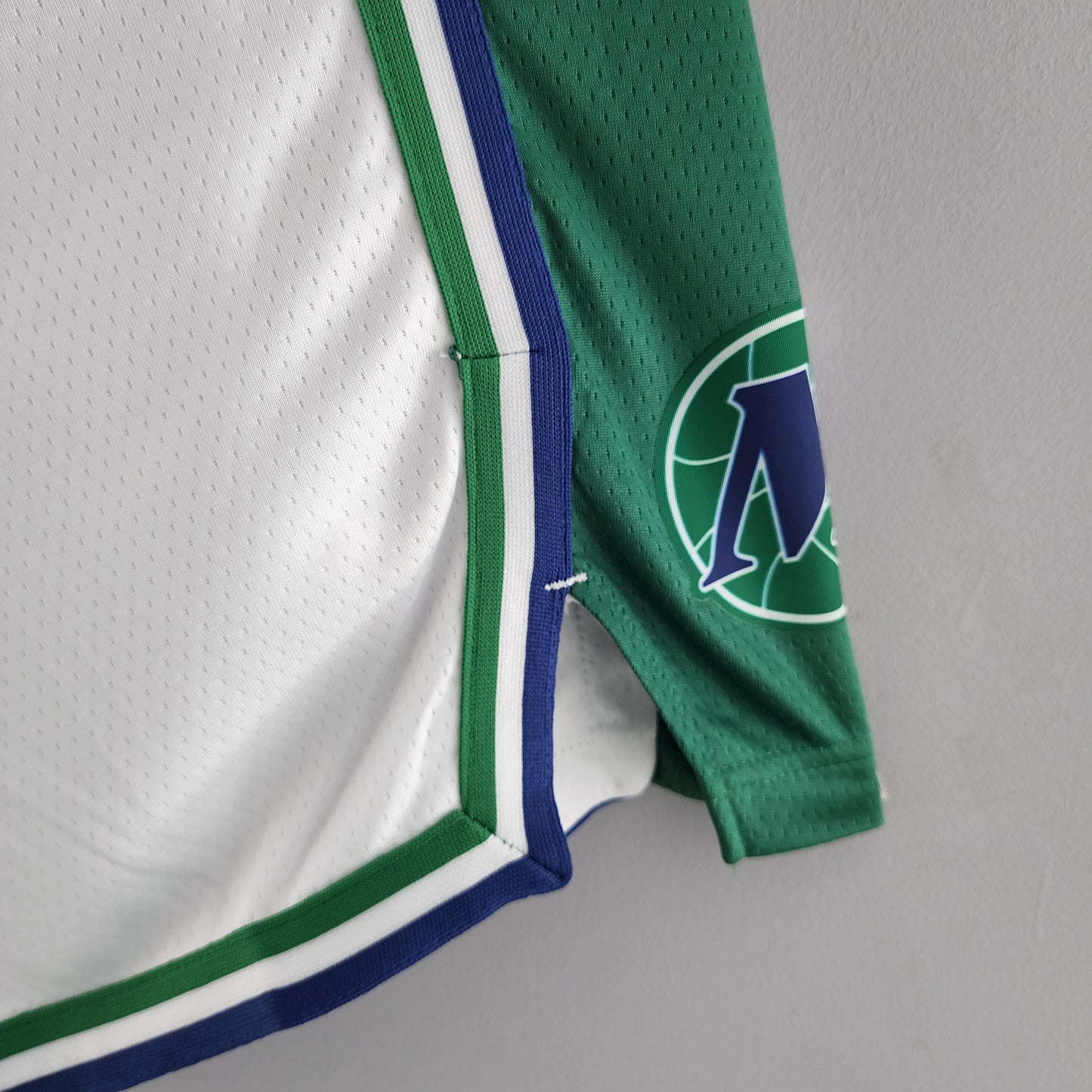 Shorts Dallas Mavericks Urban Edition White Green NBA